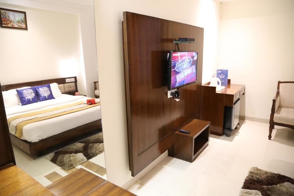 Oyo Rooms Vip Road Zirakpur エクステリア 写真